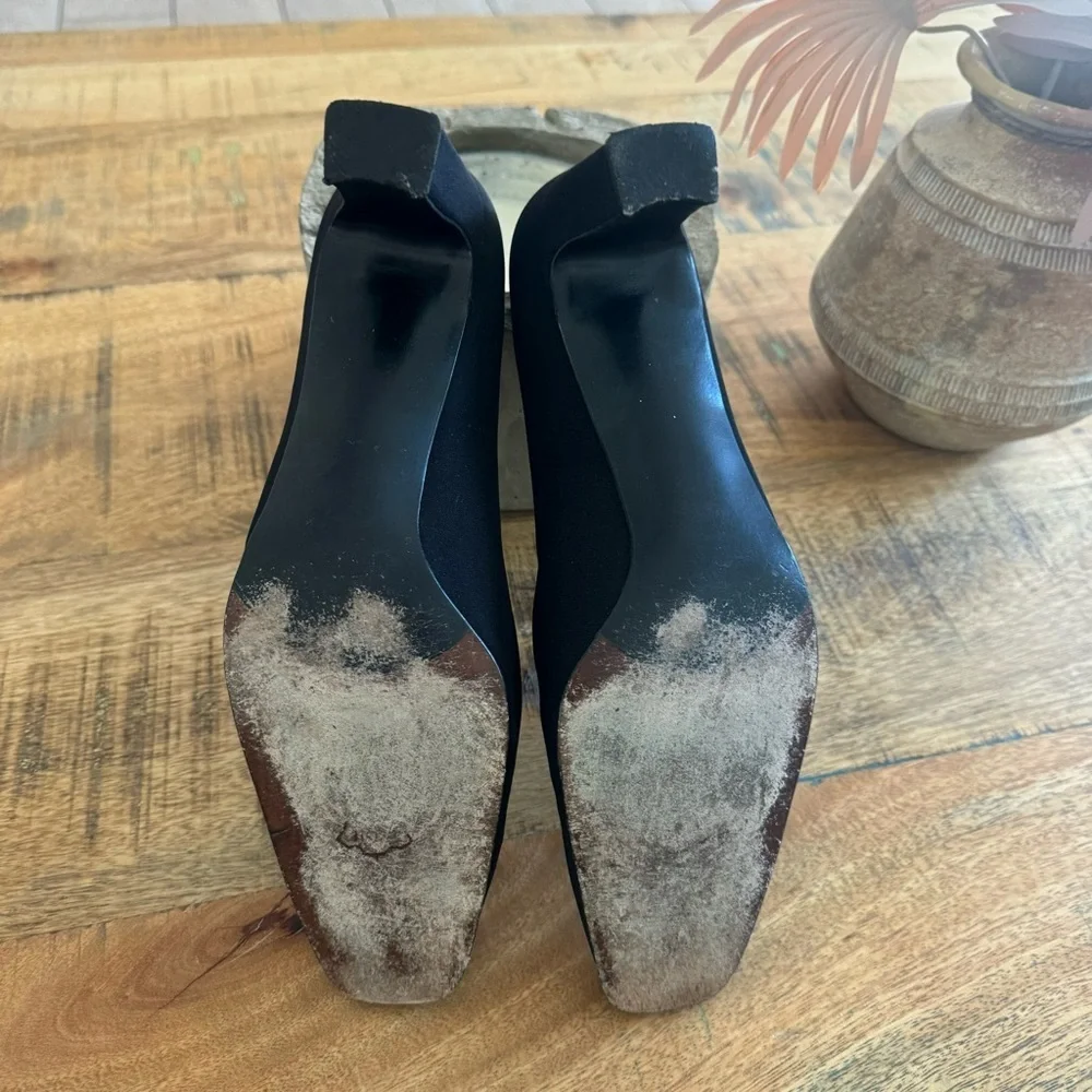 Stuart Weitzman Viclassy Cordine Heel Pumps in Black Canvas Size 10.5 AA